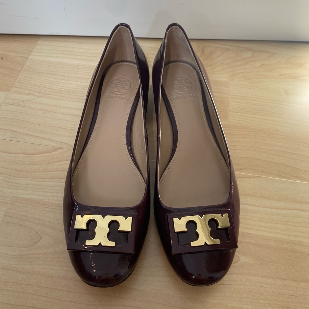 Tory Burch Gigi Patent Pumps Size 7M Leather Mid-Heel Block Ballerinas